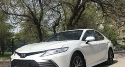 Toyota Camry 2022 годаүшін20 100 000 тг. в Шымкент – фото 2