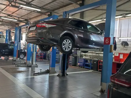Toyota Camry 2018 года за 11 500 000 тг. в Караганда – фото 11