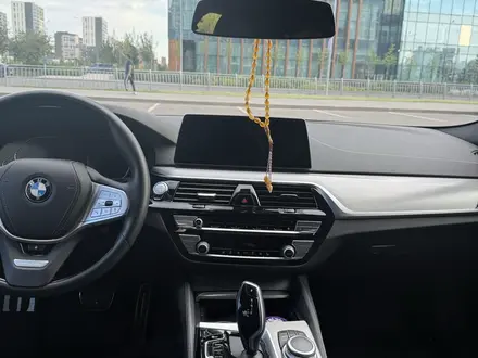 BMW 530 2022 года за 27 900 000 тг. в Астана – фото 10