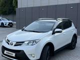 Toyota RAV4 2015 годаfor9 500 000 тг. в Шымкент – фото 2