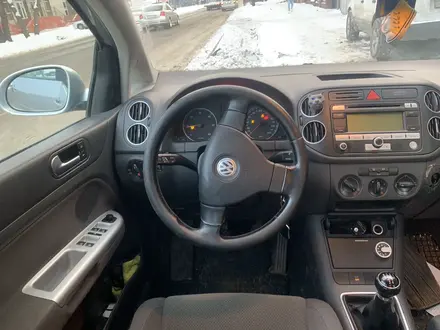 Volkswagen Golf Plus 2005 года за 2 600 000 тг. в Алматы – фото 15