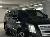 Cadillac Escalade 2016 года за 30 000 000 тг. в Алматы – фото 4