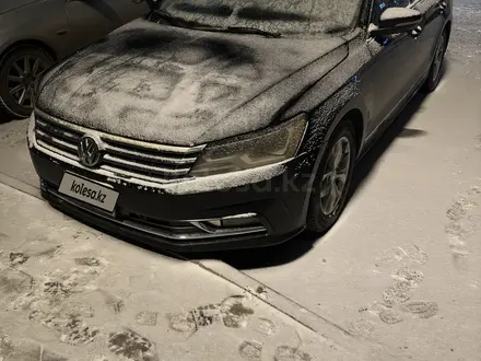 Volkswagen Passat 2016 года за 3 700 000 тг. в Атырау