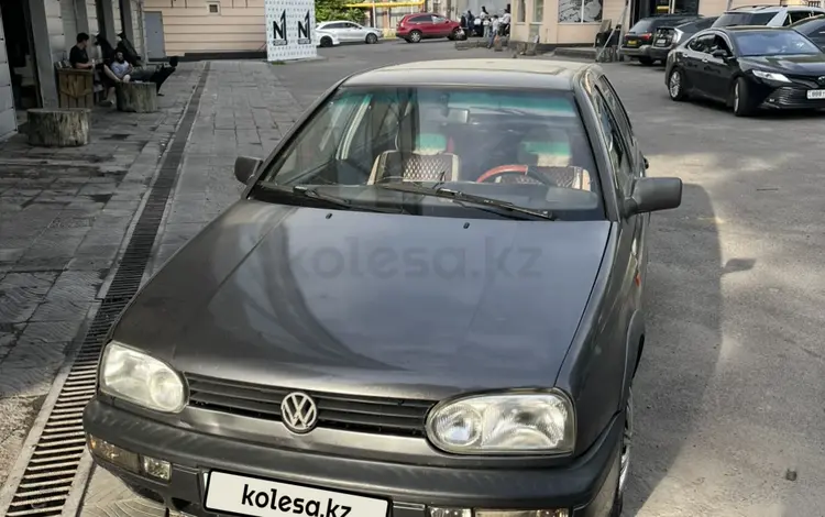 Volkswagen Golf 1992 года за 350 000 тг. в Алматы