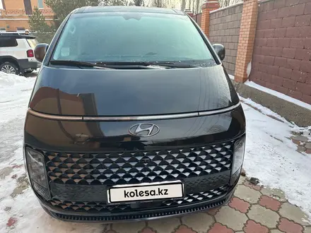 Hyundai Staria 2024 года за 25 500 000 тг. в Астана – фото 3