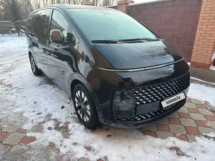 Hyundai Staria 2024 года за 25 500 000 тг. в Астана – фото 4