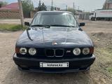 BMW 520 1995 года за 2 750 000 тг. в Астана – фото 2