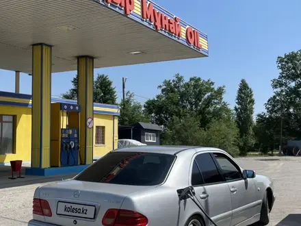 Mercedes-Benz E 280 1997 года за 3 000 000 тг. в Тараз – фото 6