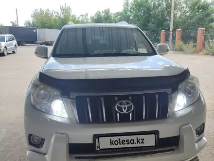 Toyota Land Cruiser Prado 2012 года за 14 400 000 тг. в Актобе – фото 2