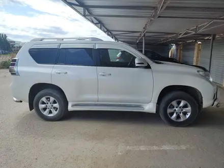 Toyota Land Cruiser Prado 2012 года за 14 400 000 тг. в Актобе – фото 3