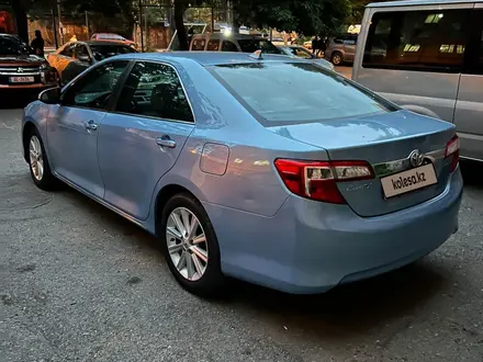 Toyota Camry 2012 года за 6 000 000 тг. в Жанаозен – фото 2