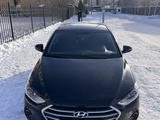 Hyundai Elantra 2018 года за 8 200 000 тг. в Астана – фото 2