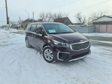 Kia Carnival 2018 года за 11 000 000 тг. в Турара Рыскулова – фото 2