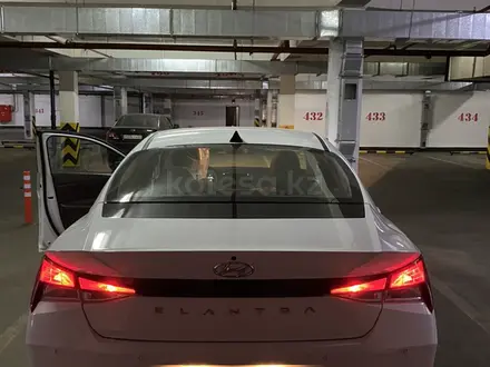 Hyundai Elantra 2020 года за 8 900 000 тг. в Алматы