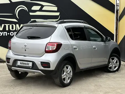 Renault Sandero Stepway 2015 года за 5 290 000 тг. в Атырау – фото 5