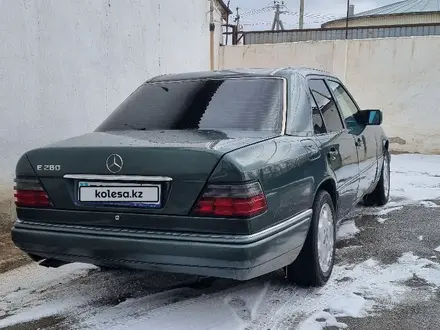 Mercedes-Benz E 280 1993 года за 2 300 000 тг. в Кызылорда – фото 5