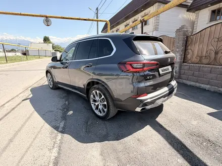 BMW X5 2021 года за 28 500 000 тг. в Алматы – фото 6
