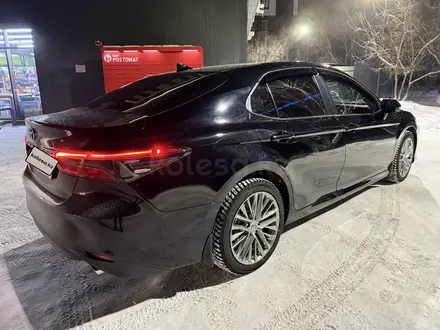 Toyota Camry 2019 года за 13 300 000 тг. в Караганда – фото 4