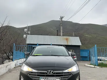 Hyundai Elantra 2019 года за 7 900 000 тг. в Алматы – фото 21