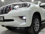 Toyota Land Cruiser Prado 2018 года за 24 900 000 тг. в Алматы – фото 3