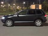 Volkswagen Touareg 2007 года за 4 500 000 тг. в Астана – фото 3