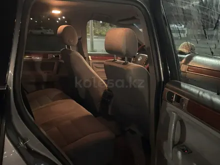 Volkswagen Touareg 2007 года за 4 500 000 тг. в Астана – фото 9