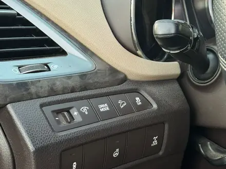 Hyundai Santa Fe 2017 года за 9 700 000 тг. в Алматы – фото 15
