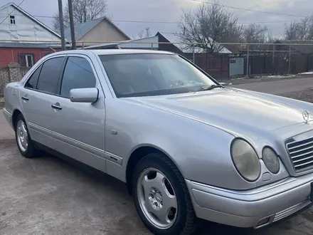 Mercedes-Benz E 280 1997 года за 4 200 000 тг. в Алматы – фото 3