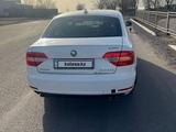 Skoda Superb 2013 года за 4 900 000 тг. в Караганда – фото 4