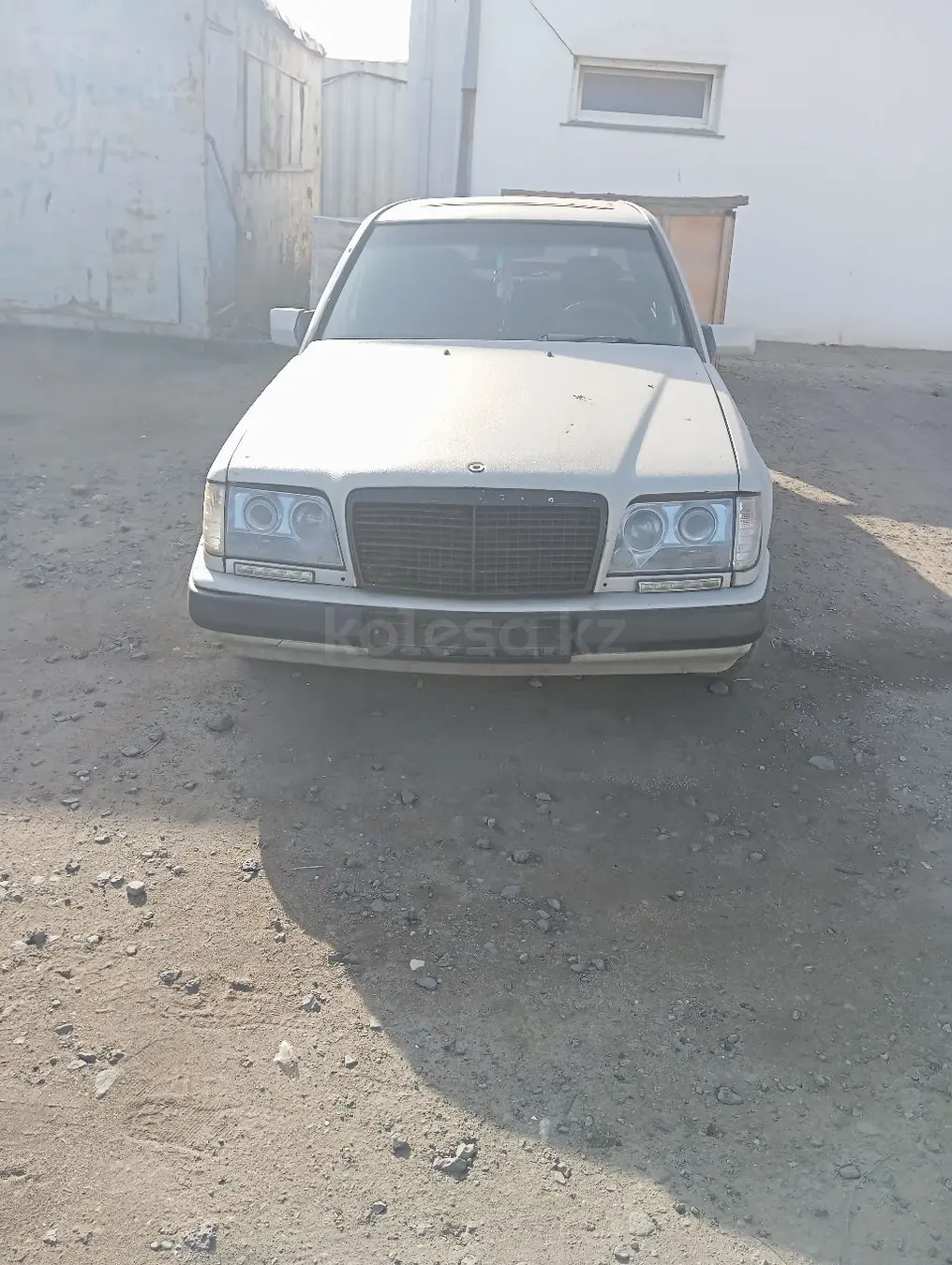 Продажа Mercedes-Benz E 260 1988 года в Павлодаре - №160723075: цена ...