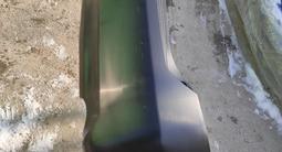 Задний бампер камри за 9 000 тг. в Алматы