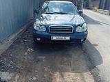Hyundai Sonata 2003 года за 1 100 000 тг. в Алматы – фото 3