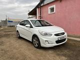 Hyundai Accent 2013 годаүшін5 900 000 тг. в Уральск – фото 2
