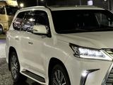 Lexus LX 570 2017 года за 36 500 000 тг. в Алматы – фото 2