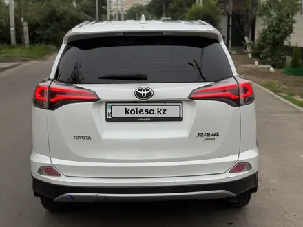 Toyota RAV4 2018 года за 11 500 000 тг. в Алматы – фото 3