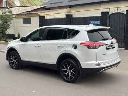 Toyota RAV4 2018 года за 11 500 000 тг. в Алматы – фото 4