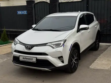 Toyota RAV4 2018 года за 11 500 000 тг. в Алматы – фото 5