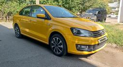 Volkswagen Polo 2016 годаfor4 400 000 тг. в Алматы – фото 2