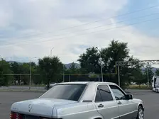 Mercedes-Benz 190, 1992