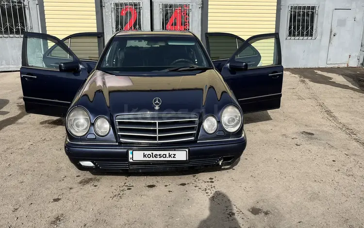 Mercedes-Benz E 280 1996 года за 3 100 000 тг. в Караганда