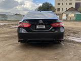 Toyota Camry 2019 года за 11 500 000 тг. в Астана – фото 4