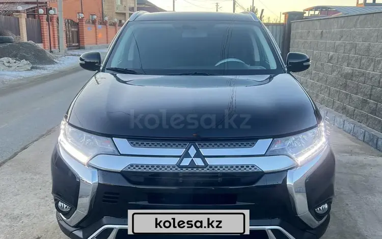 Mitsubishi Outlander 2021 года за 15 000 000 тг. в Атырау