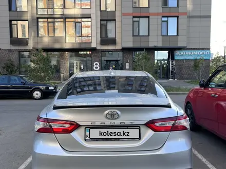 Toyota Camry 2019 года за 12 700 000 тг. в Астана – фото 4