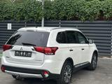 Mitsubishi Outlander 2015 года за 8 500 000 тг. в Алматы – фото 3