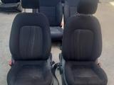 Chevrolet Aveo T300 переднее сиденье 2014 год за 1 000 тг. в Алматы