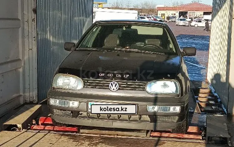 Volkswagen Golf 1994 годаүшін1 600 000 тг. в Сарыагаш