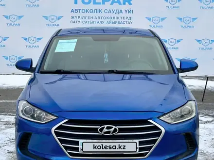 Hyundai Elantra 2017 годаүшін7 700 000 тг. в Актобе – фото 2