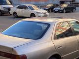 Toyota Camry 1998 года за 2 600 000 тг. в Алматы – фото 3