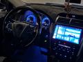 Toyota Camry 2015 года за 8 500 000 тг. в Уральск – фото 16