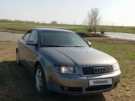 Audi A4 2002 года за 2 500 000 тг. в Уральск – фото 2